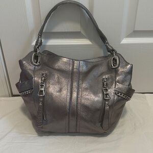 B. Makowsky Silver Metallic Leather Slouchy Handbag Purse Y2K Vintage